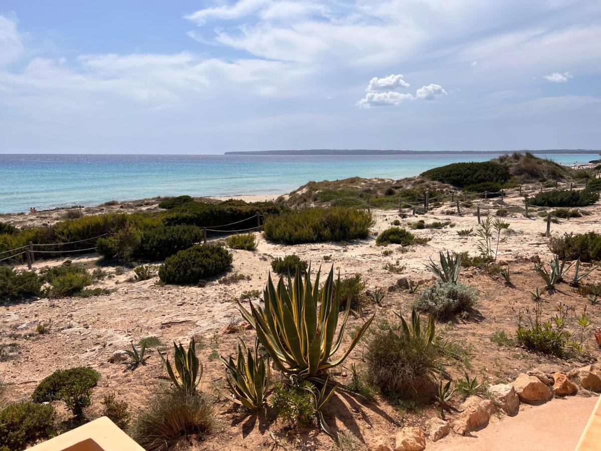 Villa Arenas Del Mar Formentera Es Arenals Exterior foto