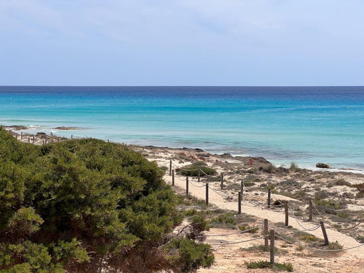 Villa Arenas Del Mar Formentera Es Arenals Exterior foto