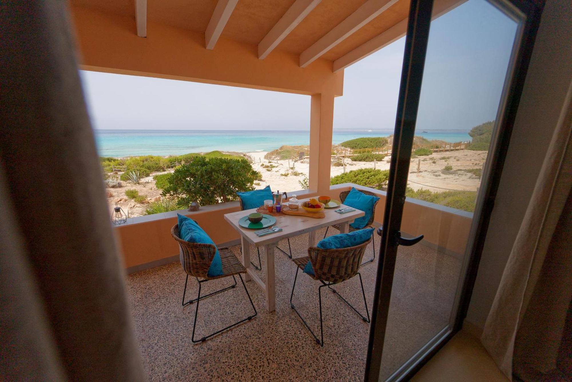 Villa Arenas Del Mar Formentera Es Arenals Exterior foto